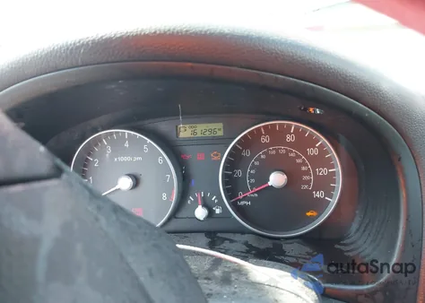 2008 Hyundai Accent Gs z USA, uszkodzony, nr VIN KMHCM36C38U070046